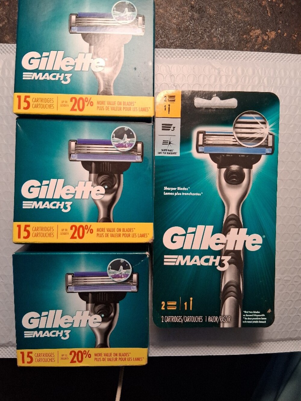 47 Gillette Mach 3 Razor Cartrides Plus Handle